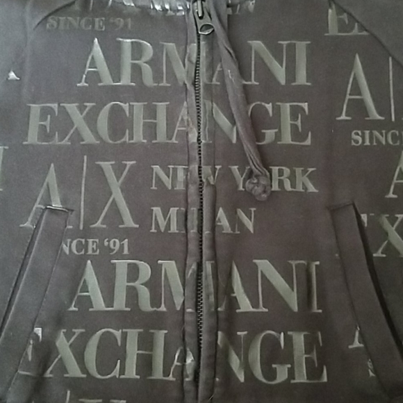 ARMANI cropped hoodie - Picture 2 of 7